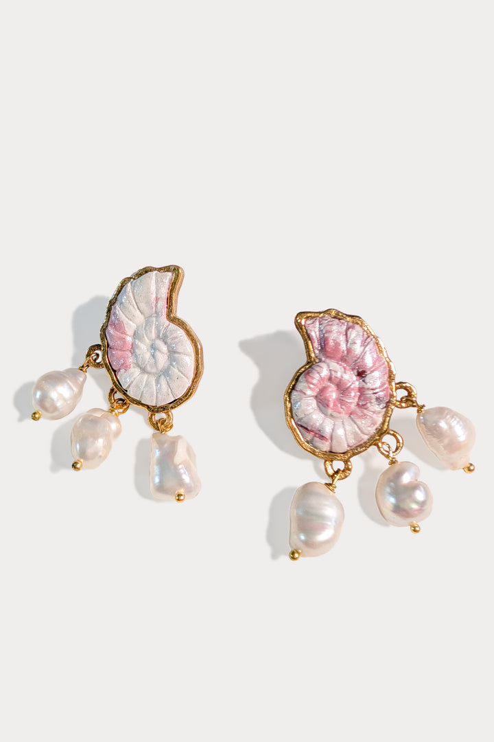 The Nautilus Pearl Drops